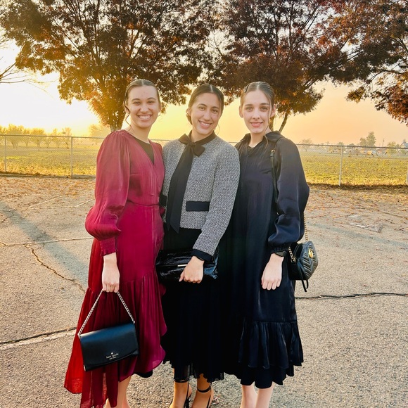 ππππ₯ ππ π¦π£ βπ π€πππ£, πΈππππβ - Picture 4 of 13